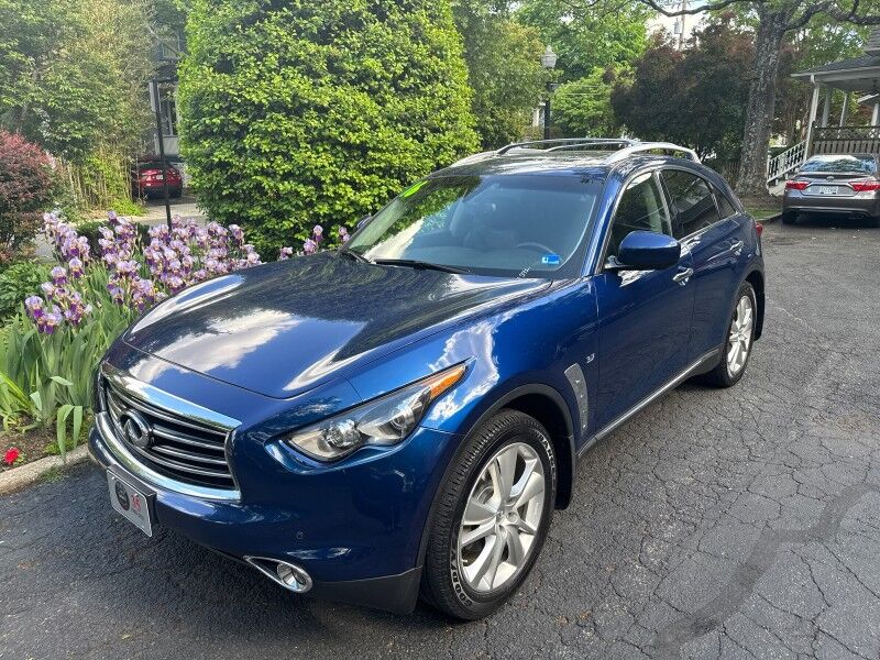 2016 INFINITI QX70 Deluxe Touring Package AWD