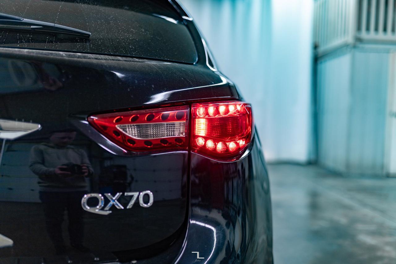 2016 Infiniti QX70 AWD Luxury Leather Roof Nav BCam Red Deer AB