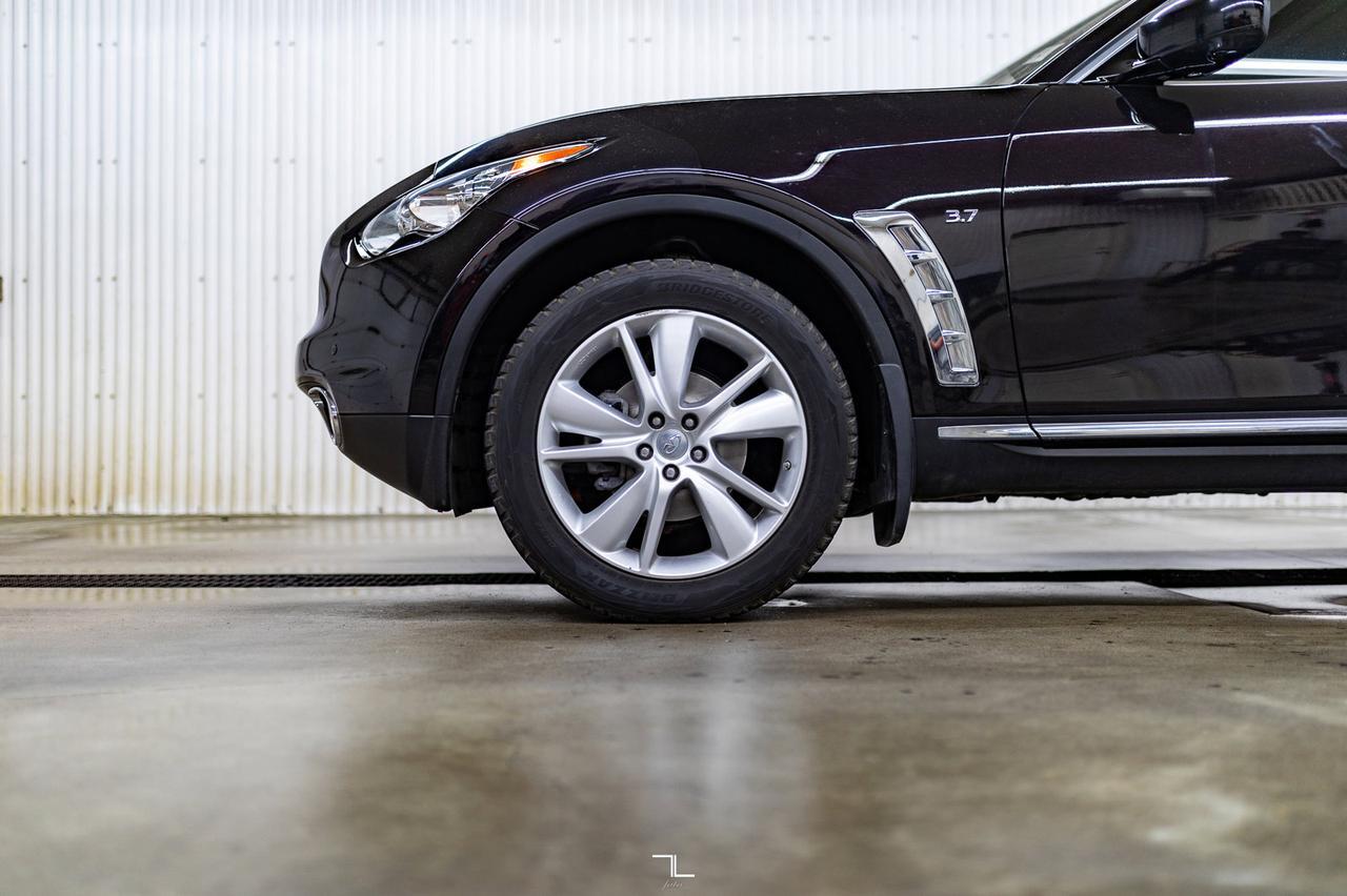 2016 Infiniti QX70 AWD Luxury Leather Roof Nav BCam Red Deer AB