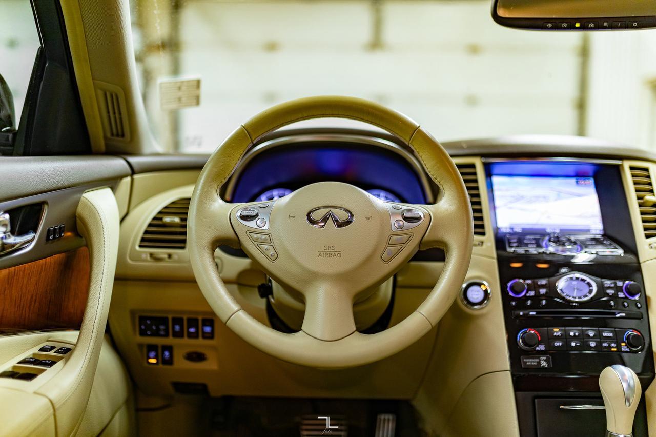 2016 Infiniti QX70 AWD Luxury Leather Roof Nav BCam Red Deer AB