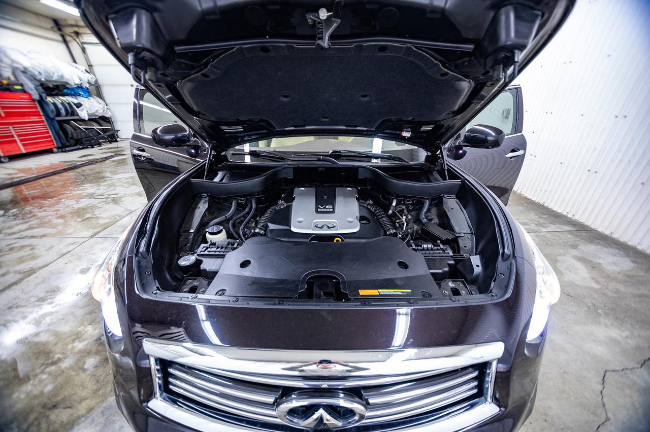 2016 Infiniti QX70 AWD Luxury Leather Roof Nav BCam Red Deer AB