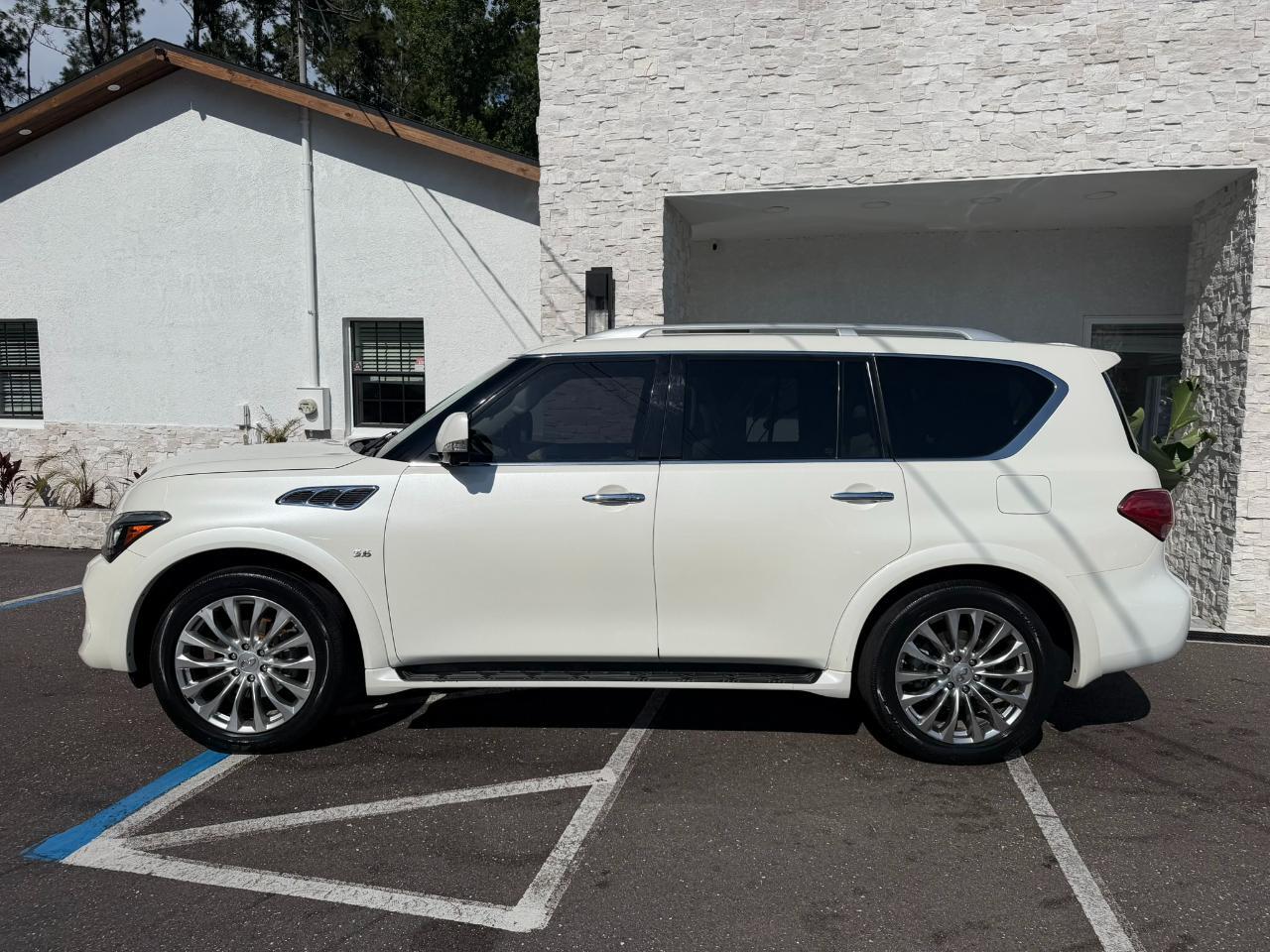 2016 Infiniti QX80 4WD 4dr