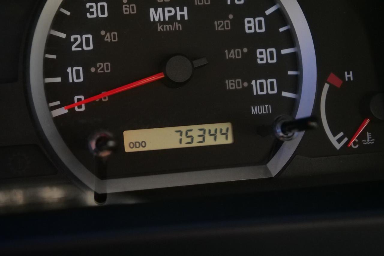 2016 Isuzu NPR / DRW / Diesel / Morgan Box Truck / 16FT / Power Liftgate! Lincolnton NC