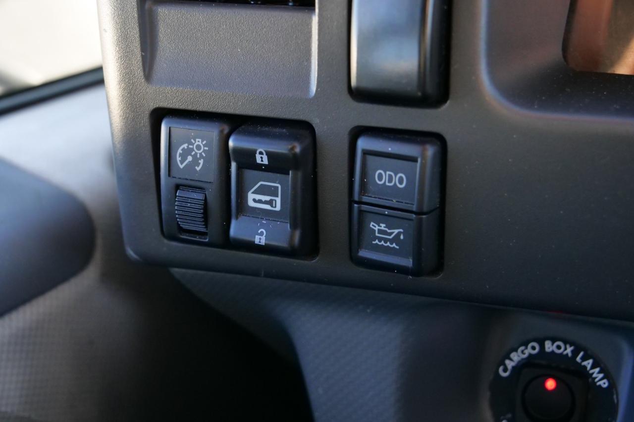 2016 Isuzu NPR / DRW / Diesel / Morgan Box Truck / 16FT / Power Liftgate! Lincolnton NC