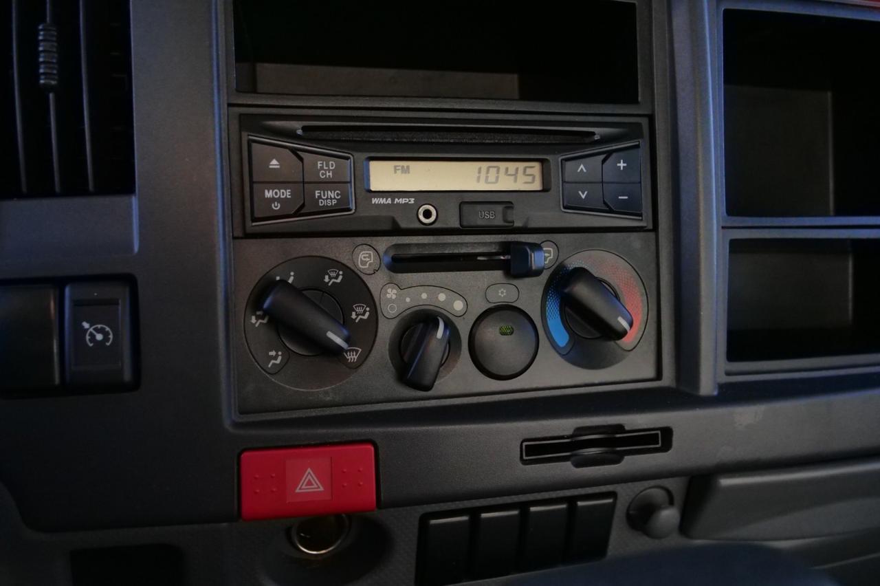 2016 Isuzu NPR / DRW / Diesel / Morgan Box Truck / 16FT / Power Liftgate! Lincolnton NC