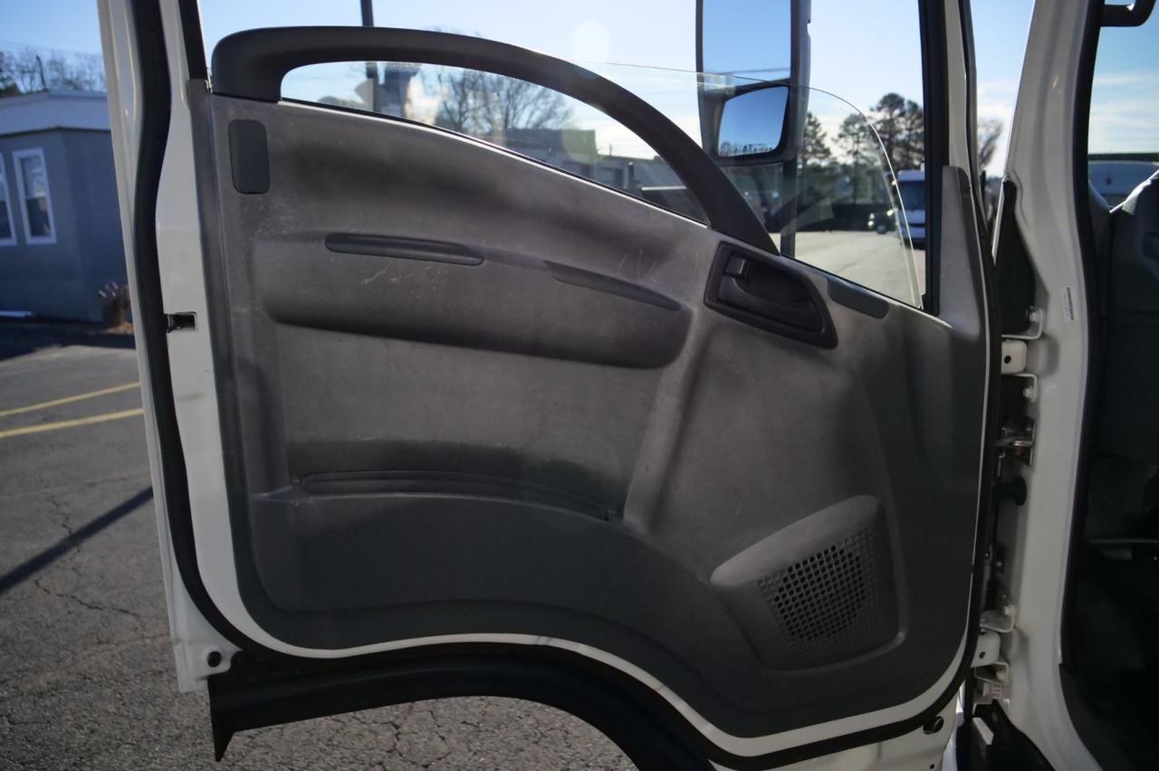 2016 Isuzu NPR / DRW / Diesel / Morgan Box Truck / 16FT / Power Liftgate! Lincolnton NC