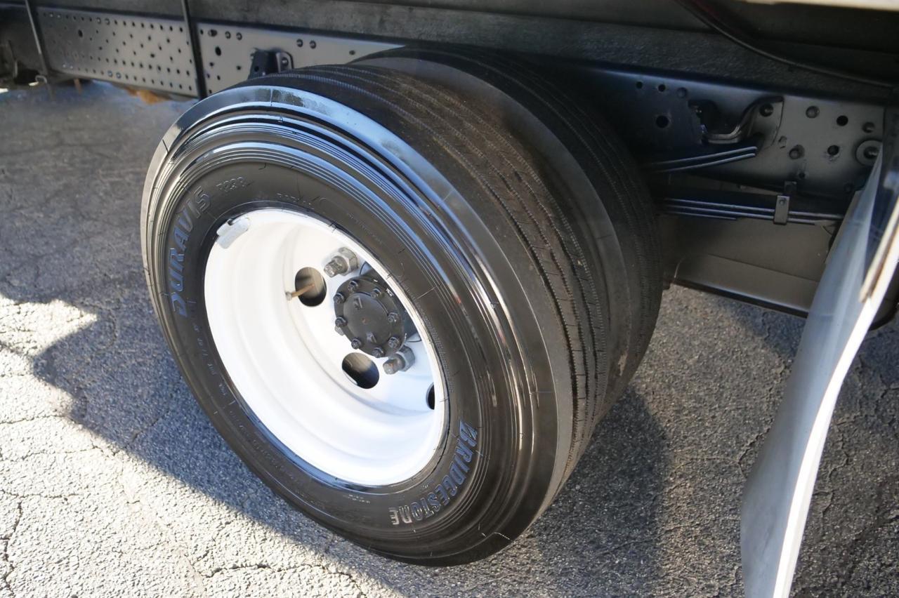 2016 Isuzu NPR / DRW / Diesel / Morgan Box Truck / 16FT / Power Liftgate! Lincolnton NC