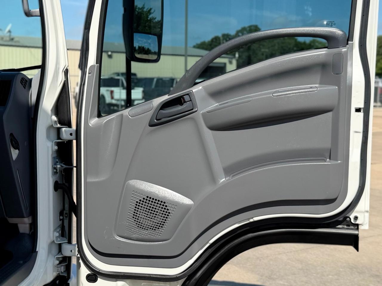 2016 Isuzu NQR 5.2L Diesel Aisin Automatic Mansfield TX