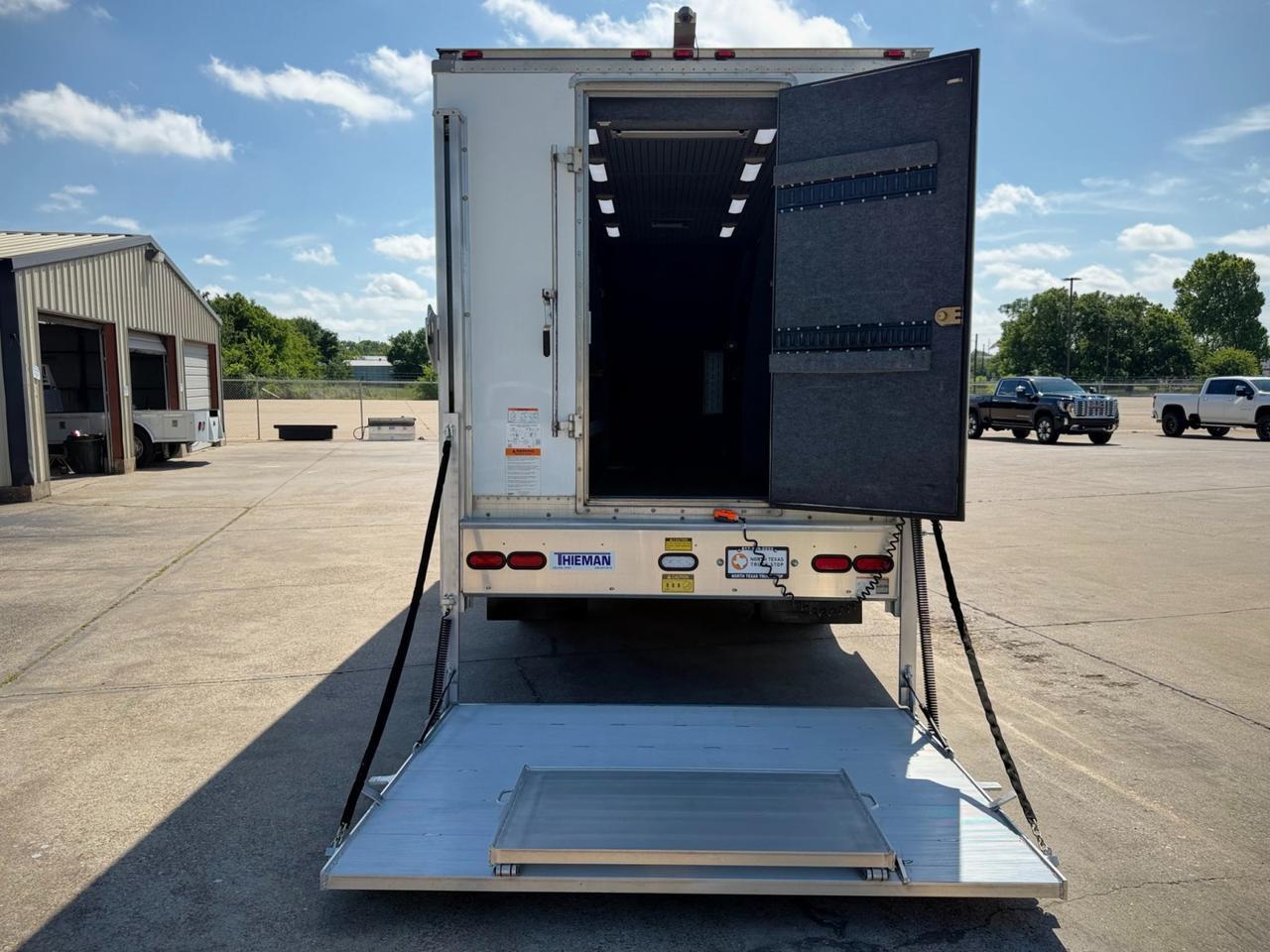 2016 Isuzu NQR 5.2L Diesel Aisin Automatic Mansfield TX