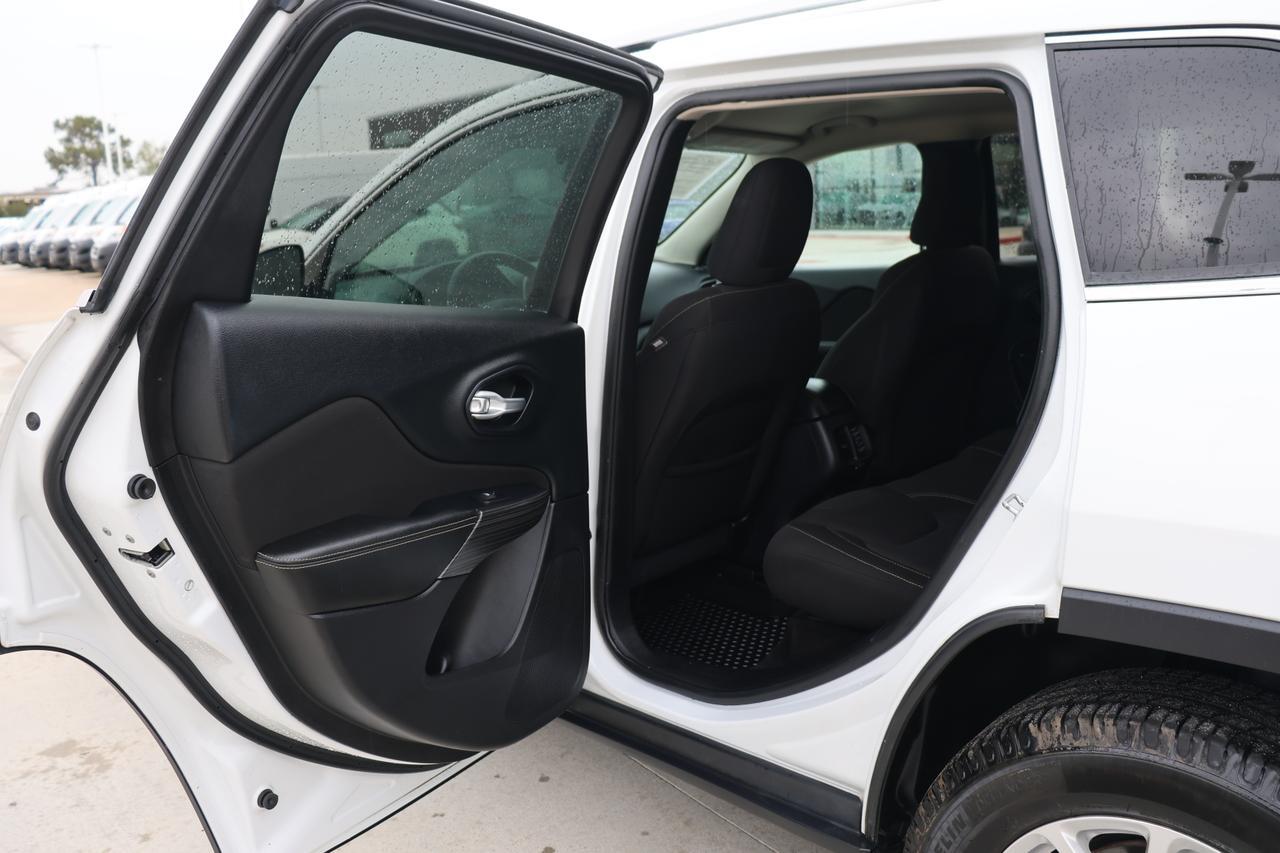 2016 JEEP CHEROKEE LATITUDE Houston TX