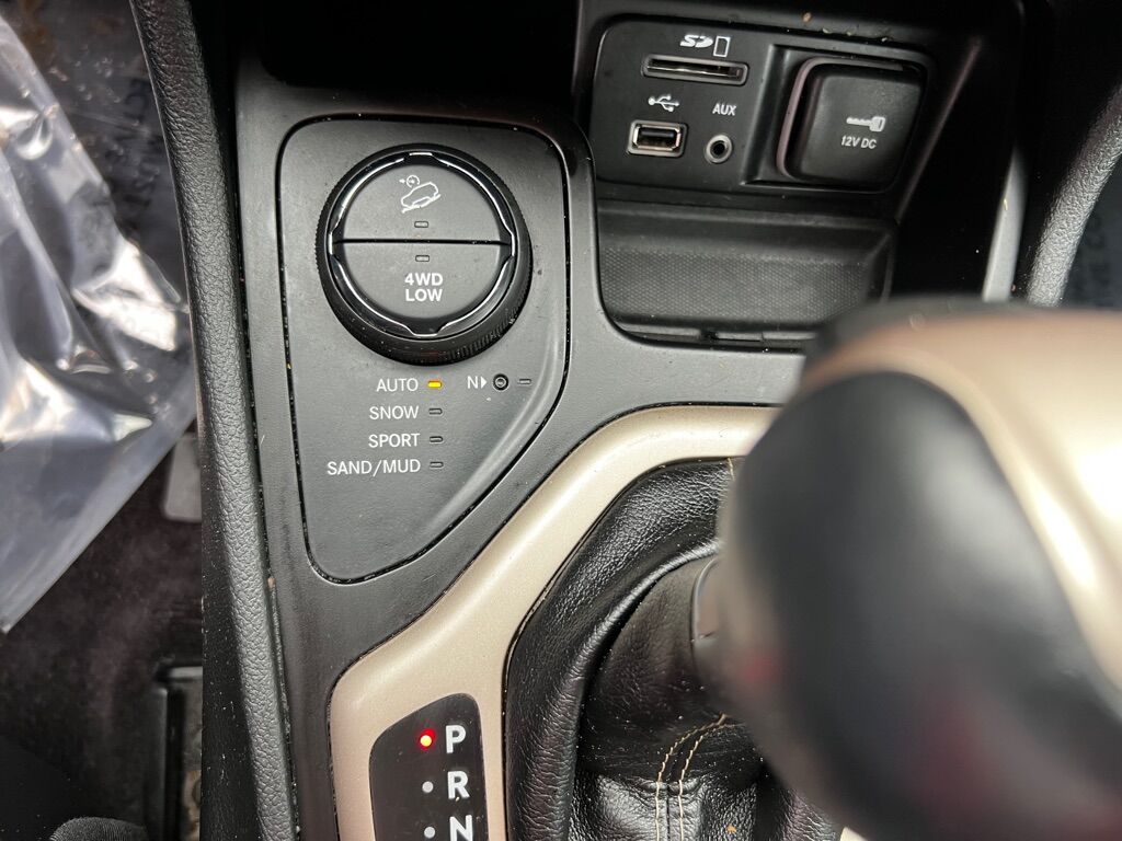 2016 JEEP CHEROKEE LIMITED Des Moines WA