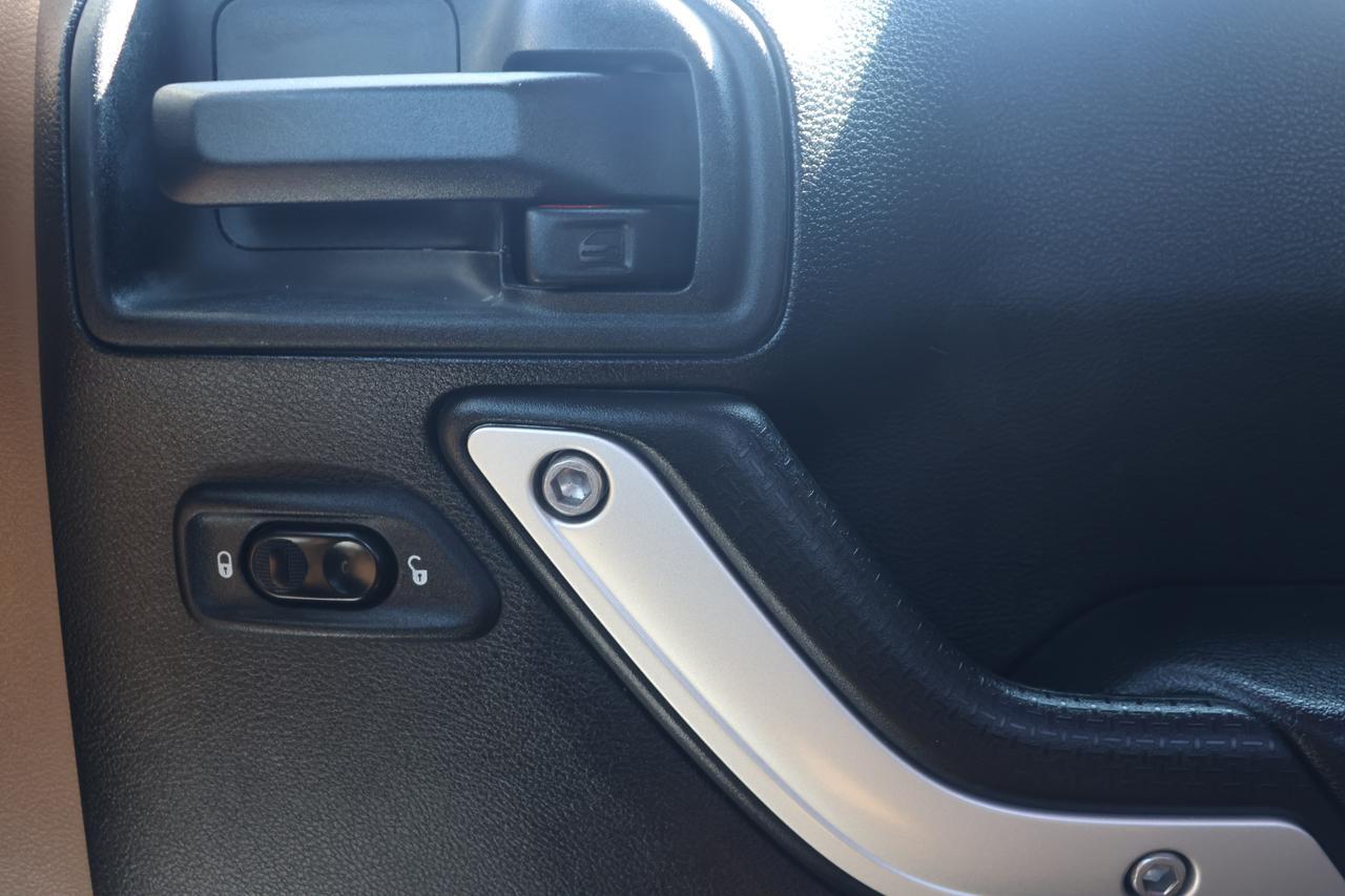 2016 JEEP WRANGLER UNLIMI SAHARA Houston TX
