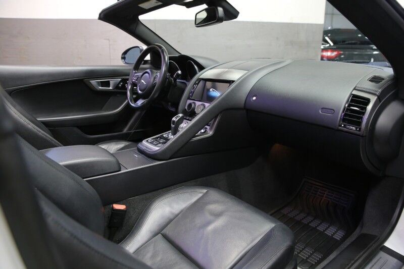 2016 Jaguar F-TYPE Plainview NY