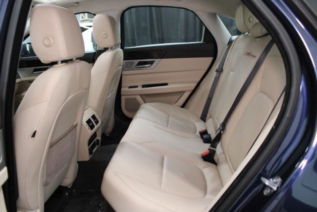 2016 Jaguar XF 35t Prestige Chantilly VA