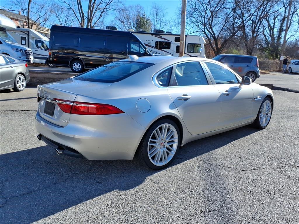 2016 Jaguar XF 35t Prestige