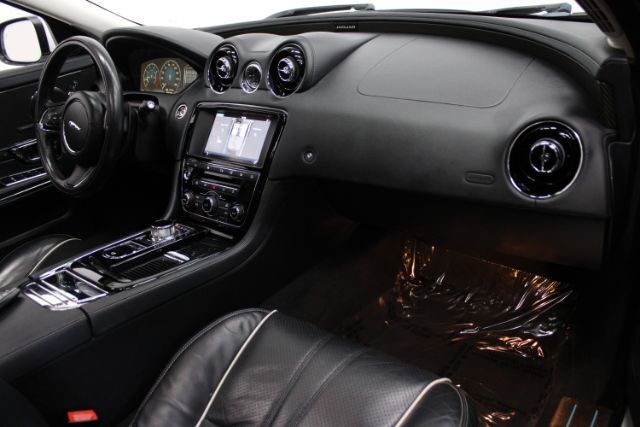 2016 Jaguar XJ R-Sport Chantilly VA