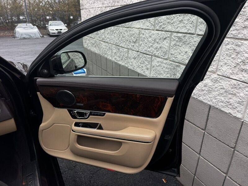 2016 Jaguar XJ R-Sport Willow Grove PA