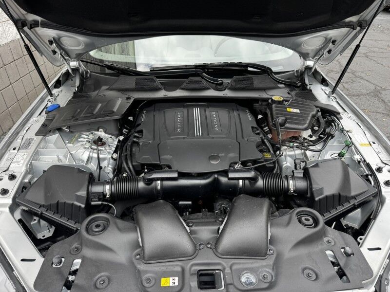 2016 Jaguar XJ R-Sport Willow Grove PA