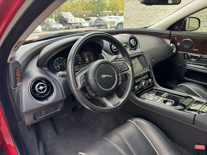 2016 Jaguar XJ R-Sport Willow Grove PA