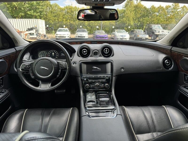 2016 Jaguar XJ R-Sport Willow Grove PA
