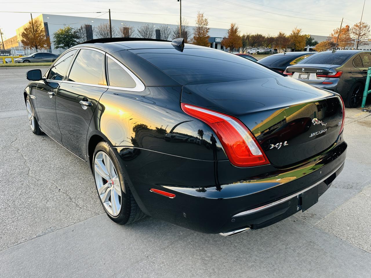 2016 Jaguar XJ