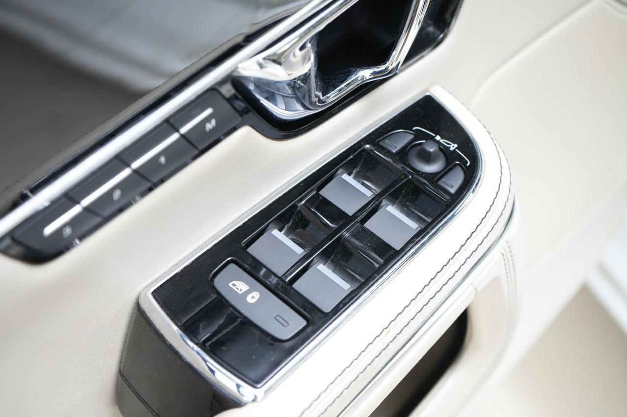 2016 Jaguar XJL AWD Portfolio West Chester PA