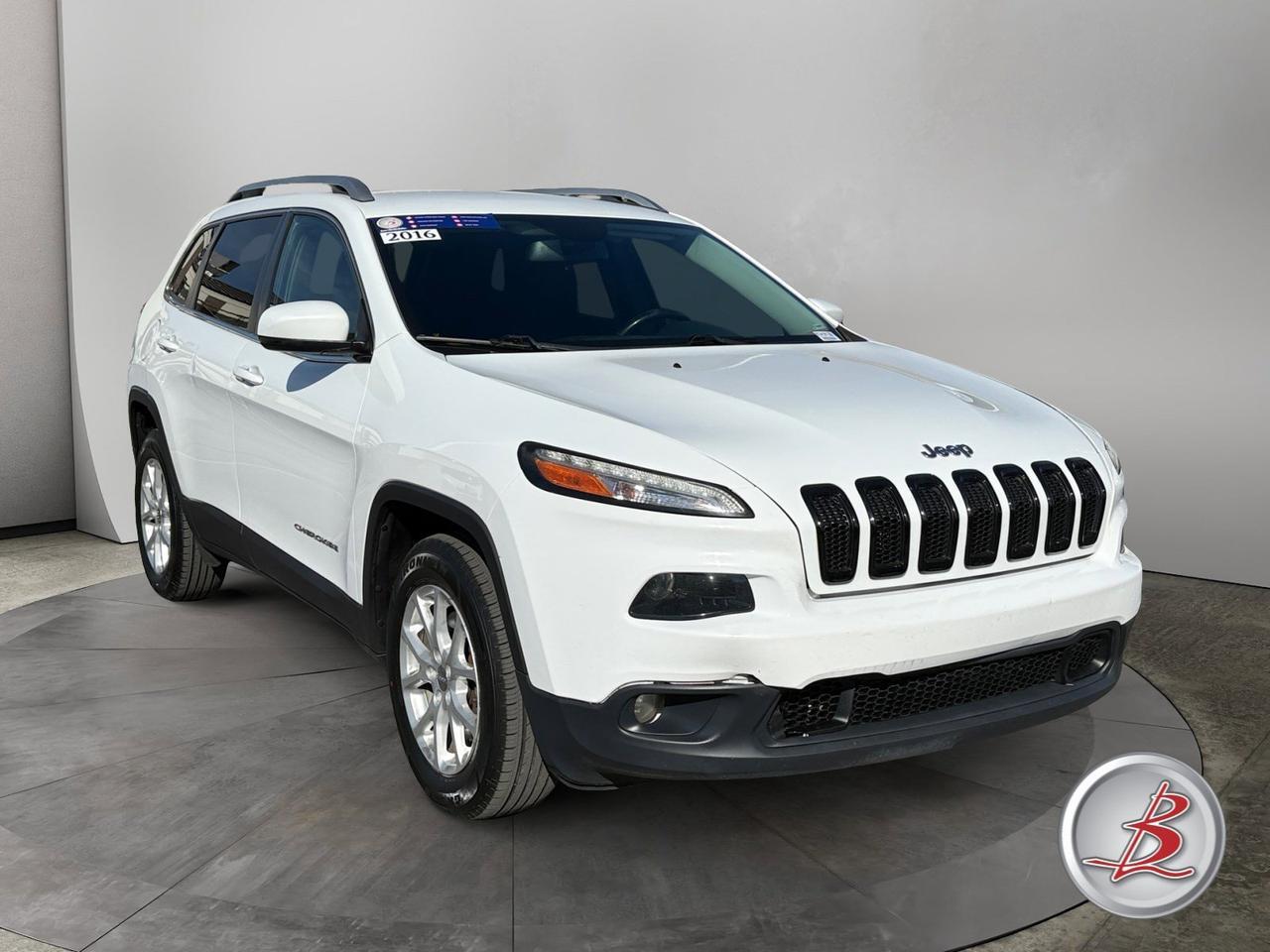 2016 Jeep CHEROKEE Latitude