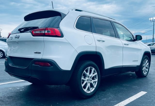 2016 Jeep Cherokee - SD Latitude Hot Springs AR