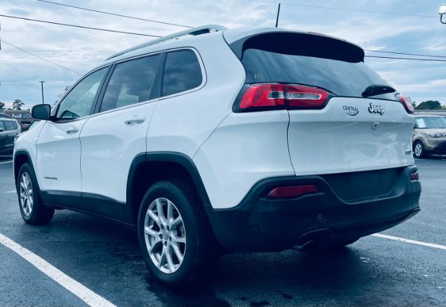 2016 Jeep Cherokee - SD Latitude Hot Springs AR
