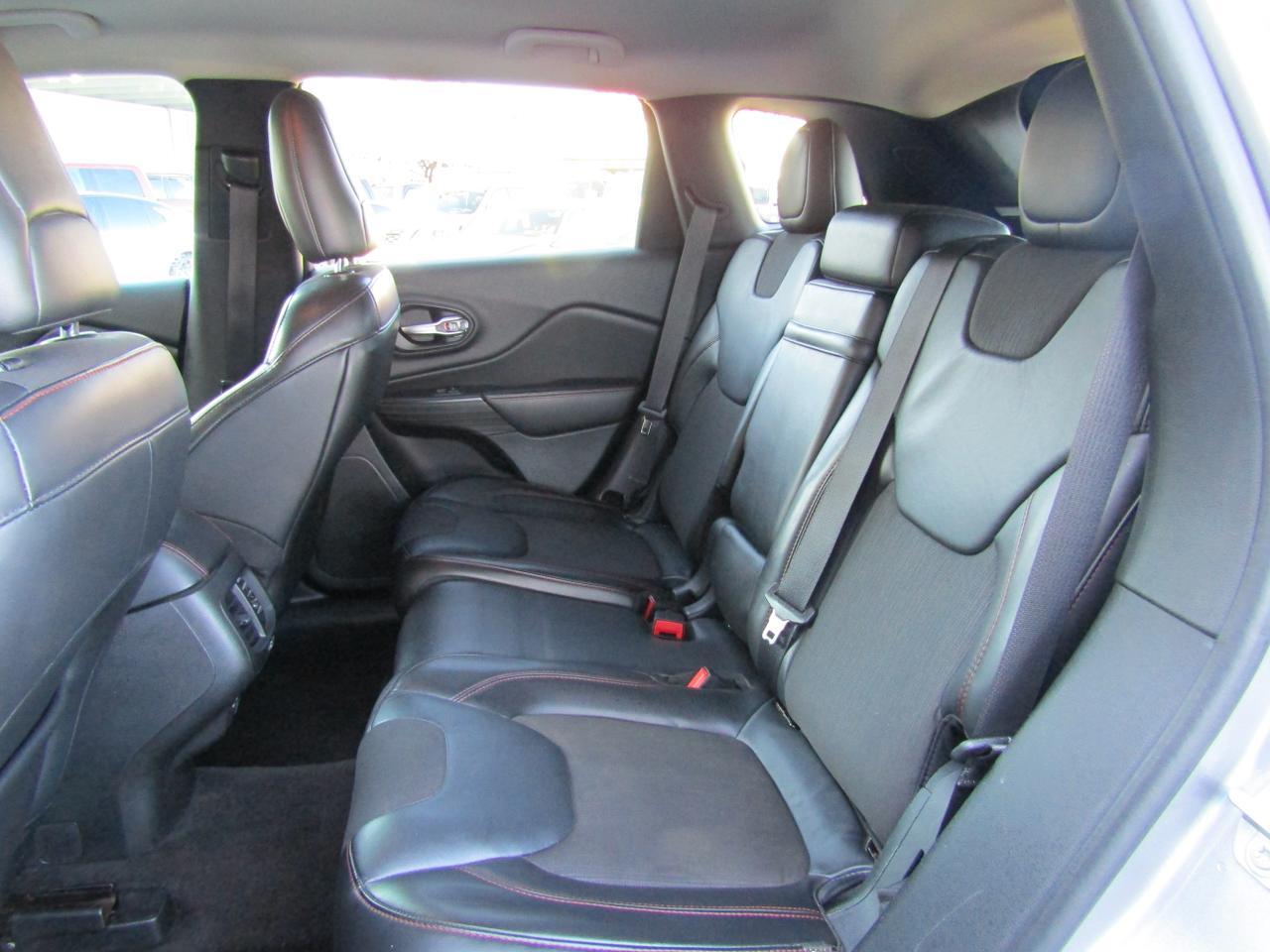 2016 Jeep Cherokee 4WD 4dr Trailhawk Grand Prairie TX