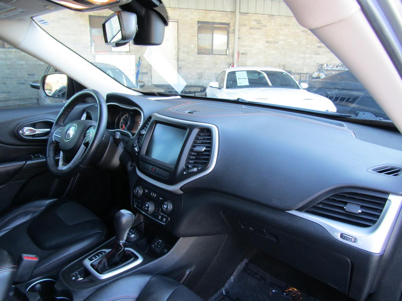 2016 Jeep Cherokee 4WD 4dr Trailhawk Grand Prairie TX