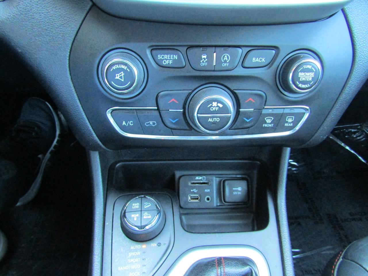 2016 Jeep Cherokee 4WD 4dr Trailhawk Grand Prairie TX