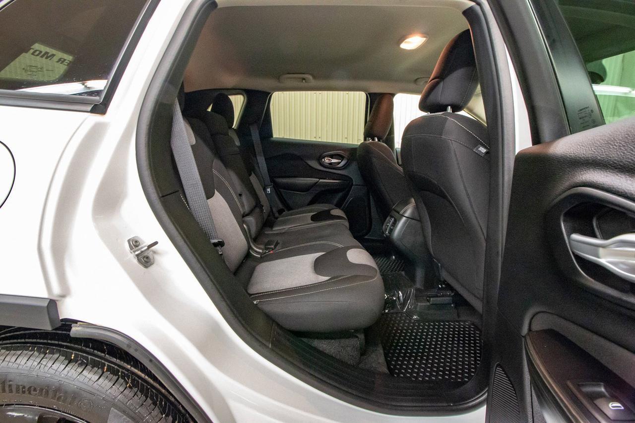 2016 Jeep Cherokee 4x4 Altitude Sport BCam Red Deer AB