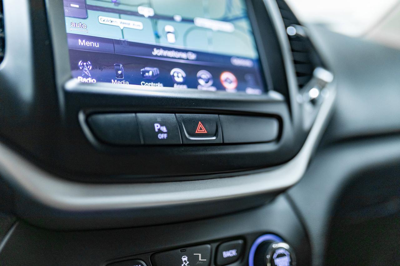 2016 Jeep Cherokee 4x4 Limited Leather Nav BCam Red Deer AB