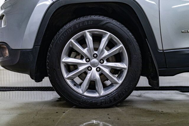 2016 Jeep Cherokee 4x4 Limited Leather Nav BCam Red Deer AB