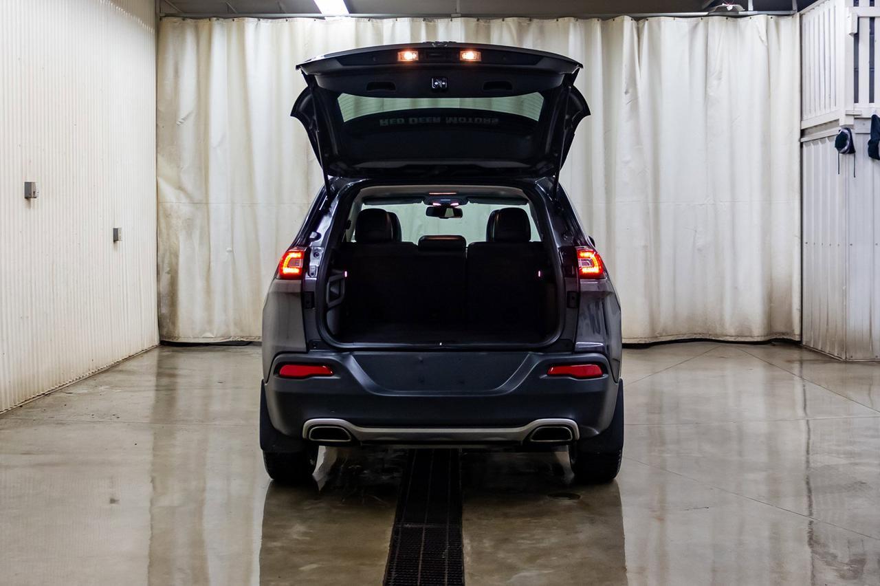 2016 Jeep Cherokee 4x4 Limited Leather Roof Nav Red Deer AB