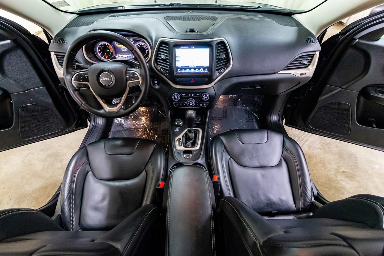 2016 Jeep Cherokee 4x4 Limited Leather Roof Nav Red Deer AB