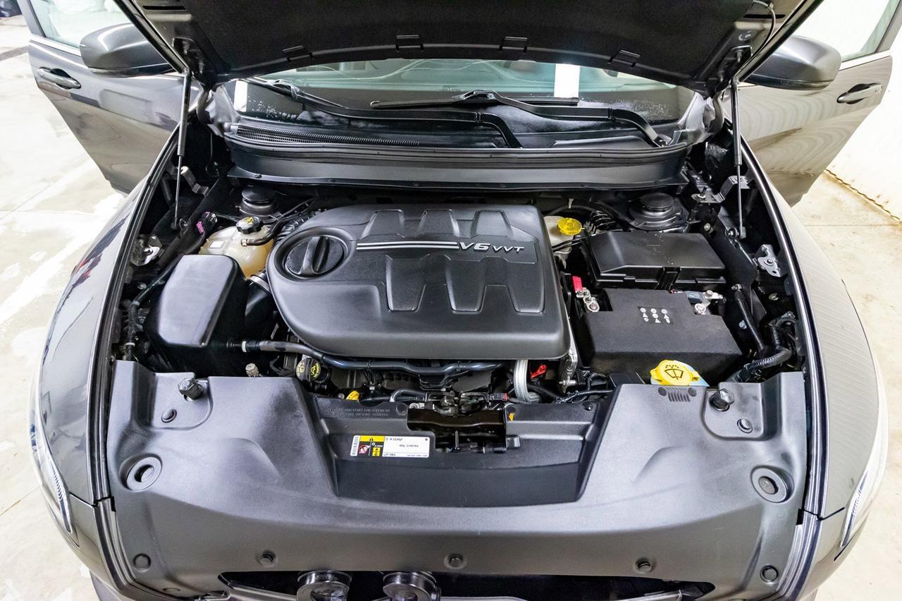 2016 Jeep Cherokee 4x4 Limited Leather Roof Nav Red Deer AB