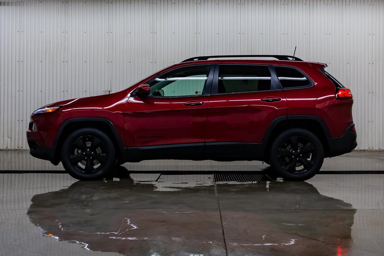 2016 Jeep Cherokee 4x4 Limited Leather Roof Nav Red Deer AB