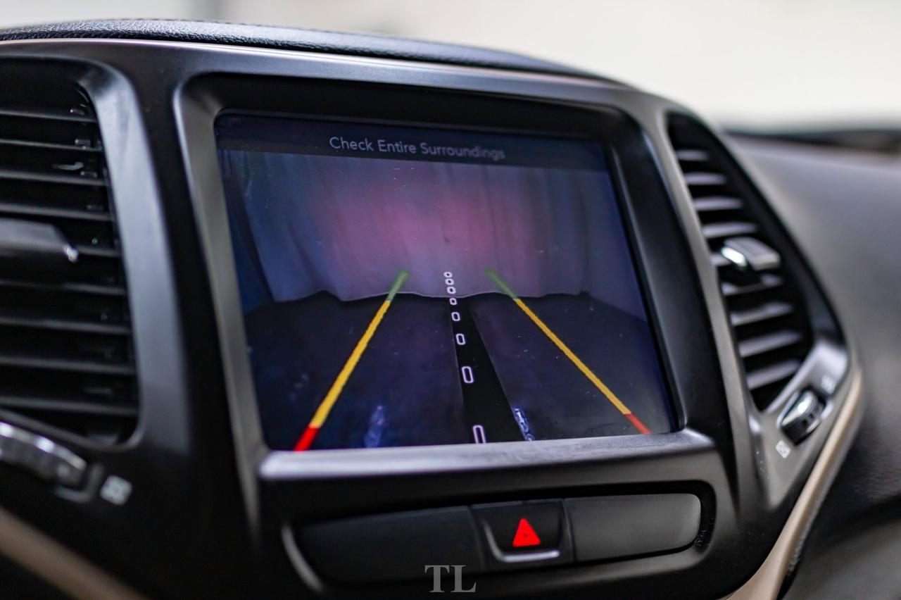 2016 Jeep Cherokee 4x4 North BCam Red Deer AB