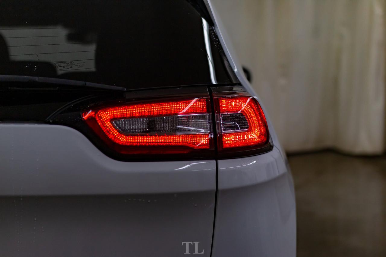 2016 Jeep Cherokee 4x4 North BCam Red Deer AB