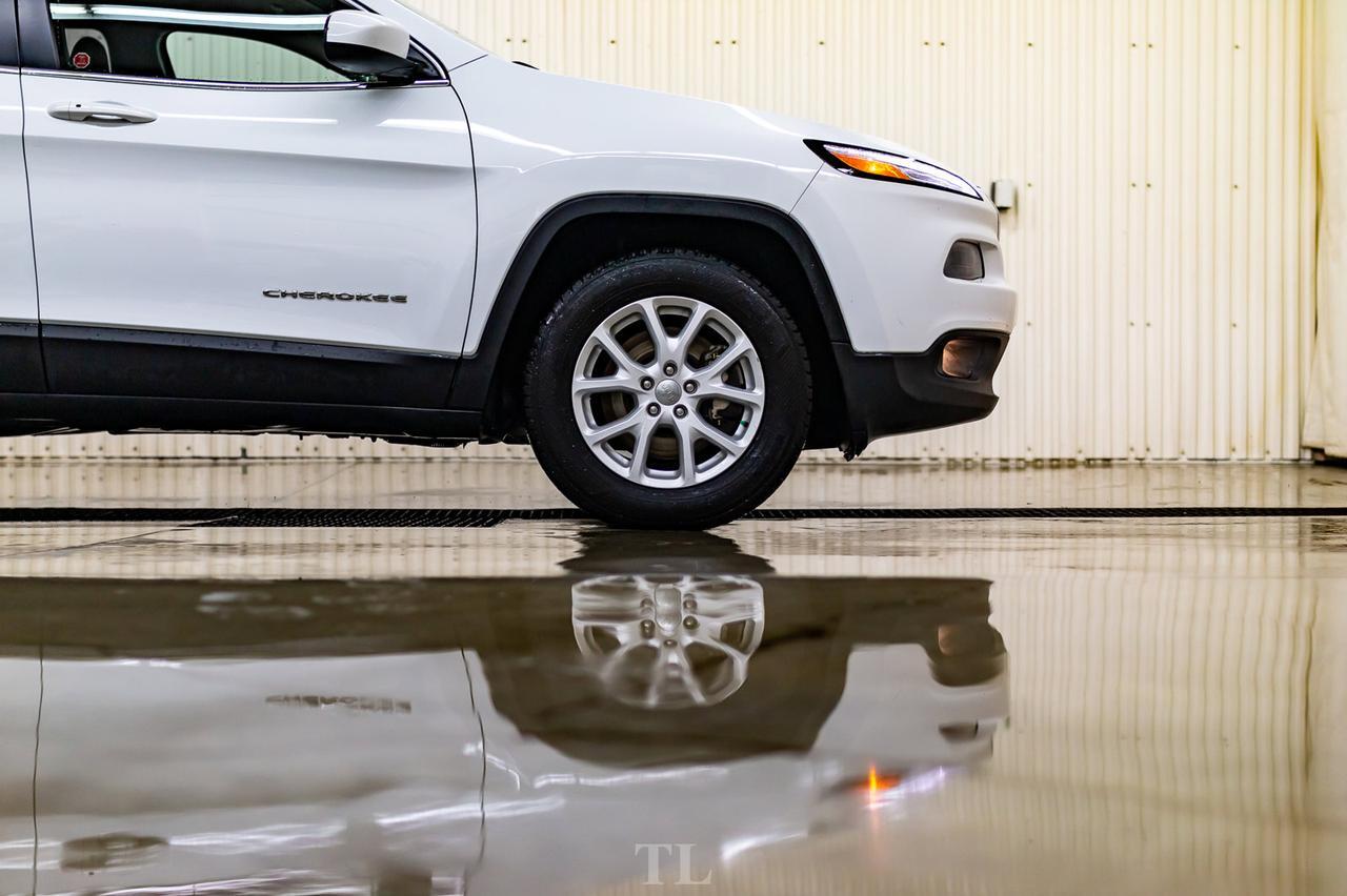 2016 Jeep Cherokee 4x4 North BCam Red Deer AB