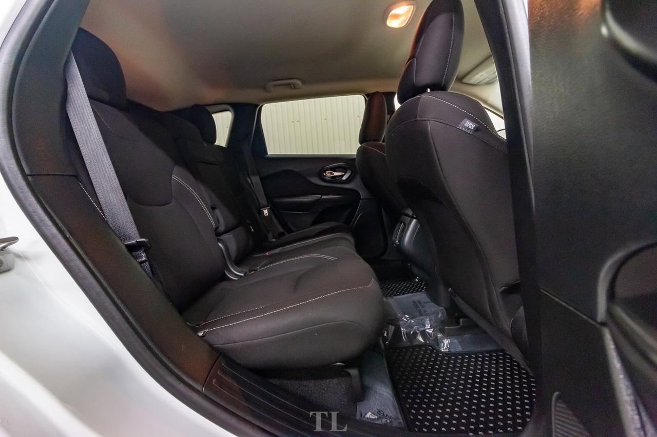 2016 Jeep Cherokee 4x4 North BCam Red Deer AB