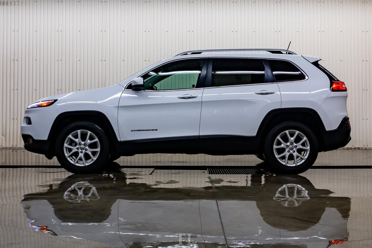 2016 Jeep Cherokee 4x4 North BCam Red Deer AB