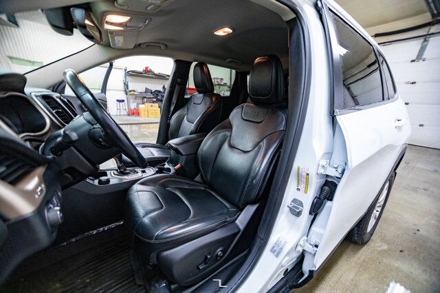 2016 Jeep Cherokee 4x4 North Leather BCam Red Deer AB