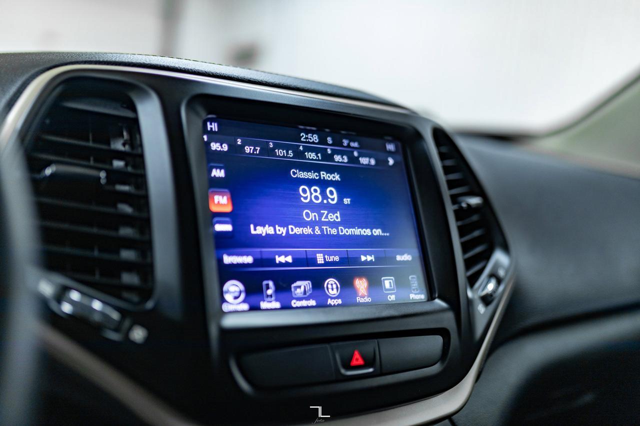 2016 Jeep Cherokee 4x4 North Leather BCam Red Deer AB