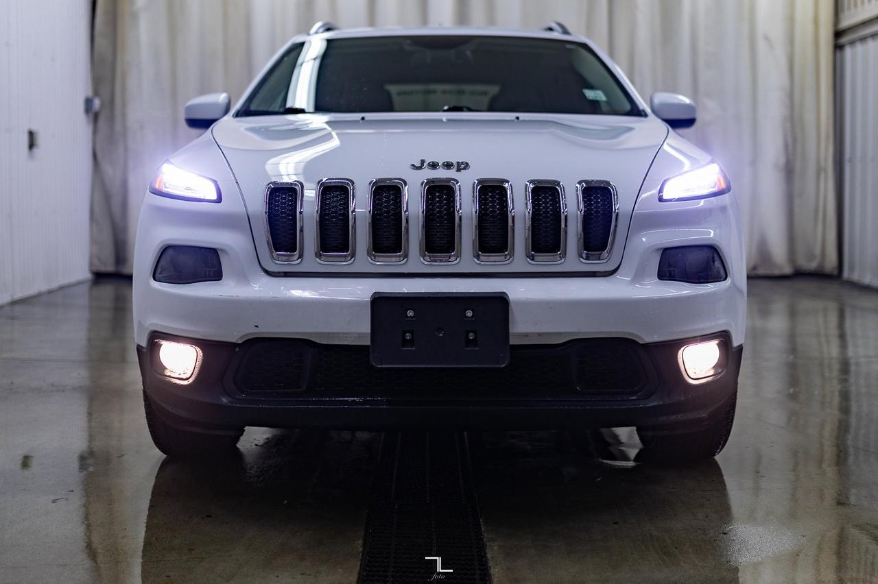 2016 Jeep Cherokee 4x4 North Leather BCam Red Deer AB