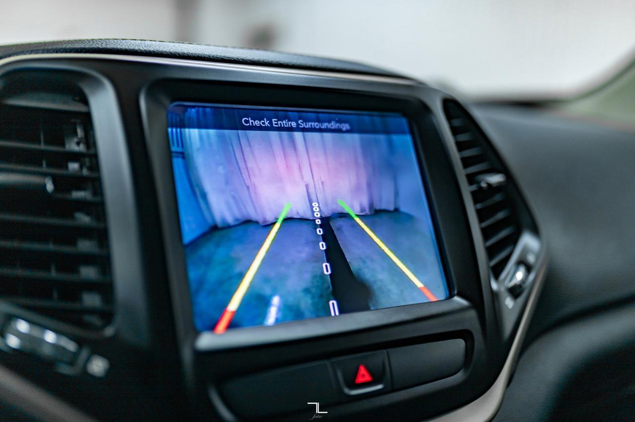 2016 Jeep Cherokee 4x4 North Leather BCam Red Deer AB