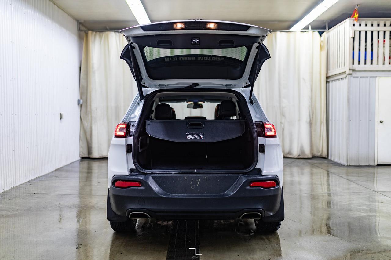 2016 Jeep Cherokee 4x4 North Leather BCam Red Deer AB