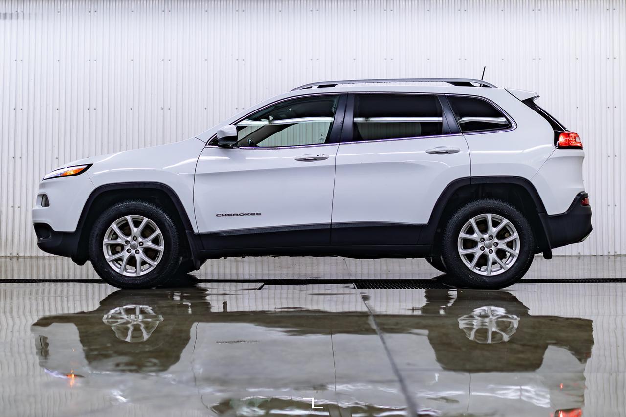 2016 Jeep Cherokee 4x4 North Leather BCam Red Deer AB